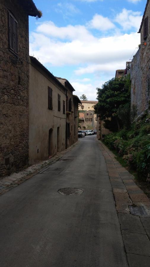 Appartamento Il Nespolo San Gimignano Exterior foto